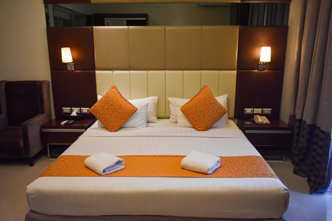 Mg Grand Hotel Olongapo Buitenkant foto