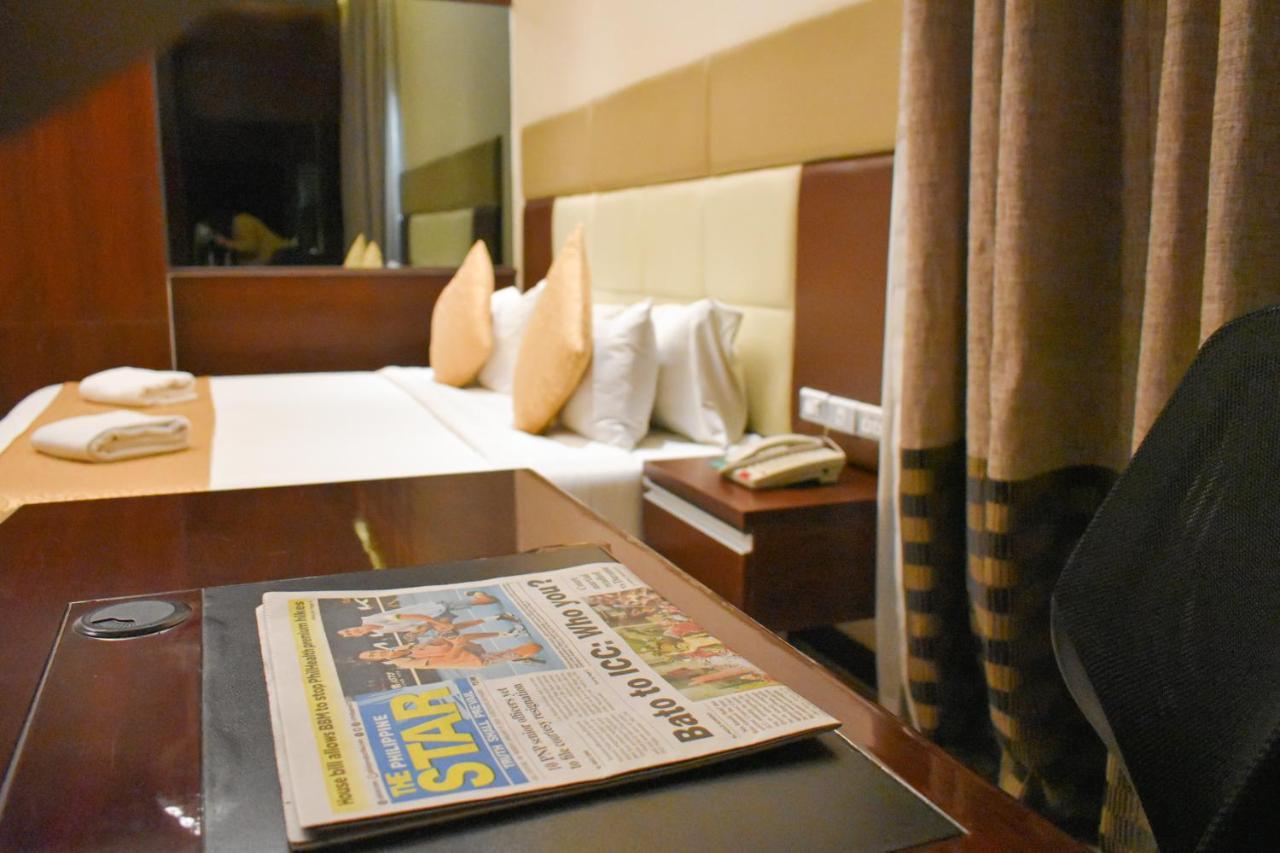 Mg Grand Hotel Olongapo Buitenkant foto