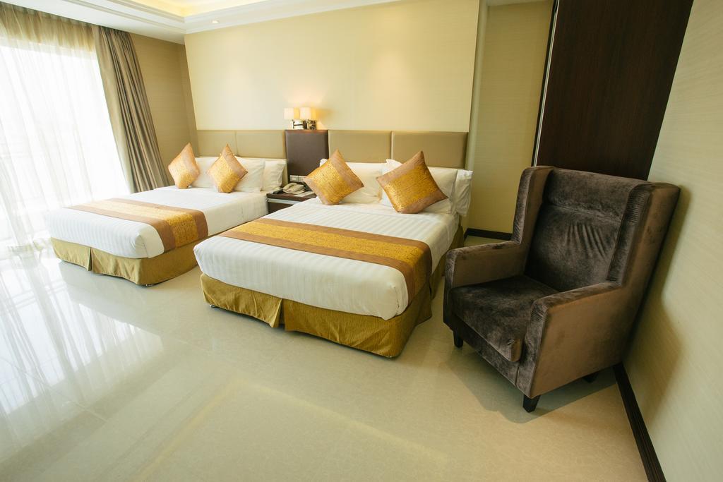 Mg Grand Hotel Olongapo Buitenkant foto