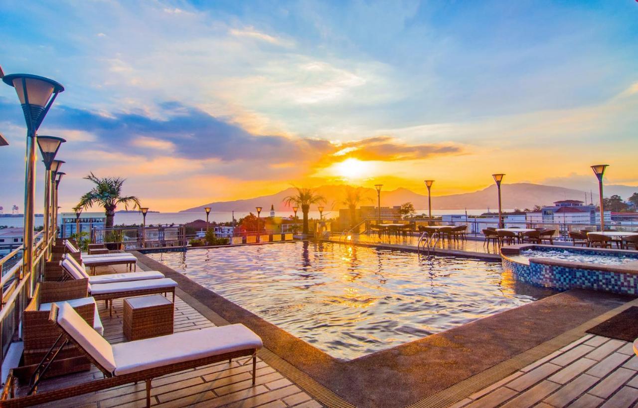Mg Grand Hotel Olongapo Buitenkant foto